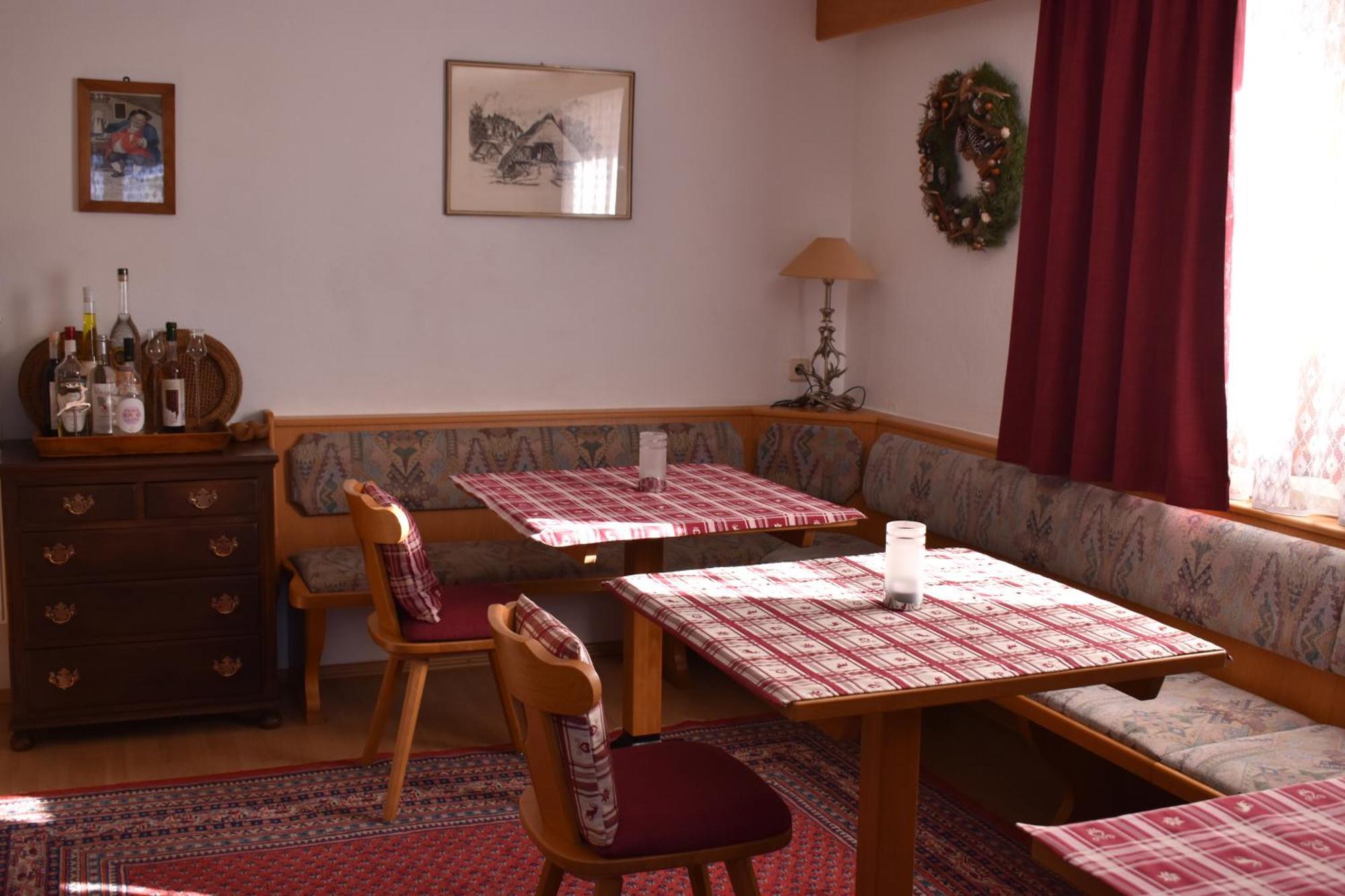 Bed and Breakfast Hirschstube Nauders Zewnętrze zdjęcie